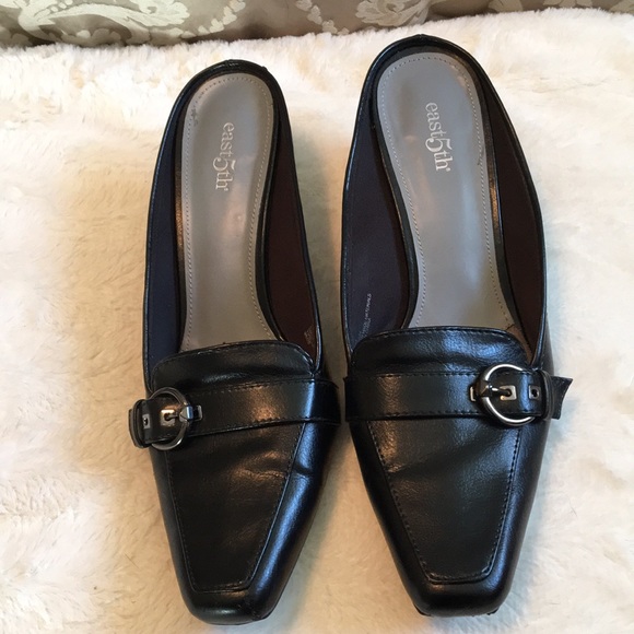 Black mules with pewter buckles - Picture 2 of 8